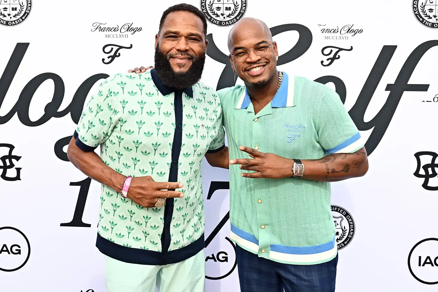 Anthony-Anderson-and-Ne-Yo-040626-d7ddcae5d3694eac83cdbf81cd18a993.webp