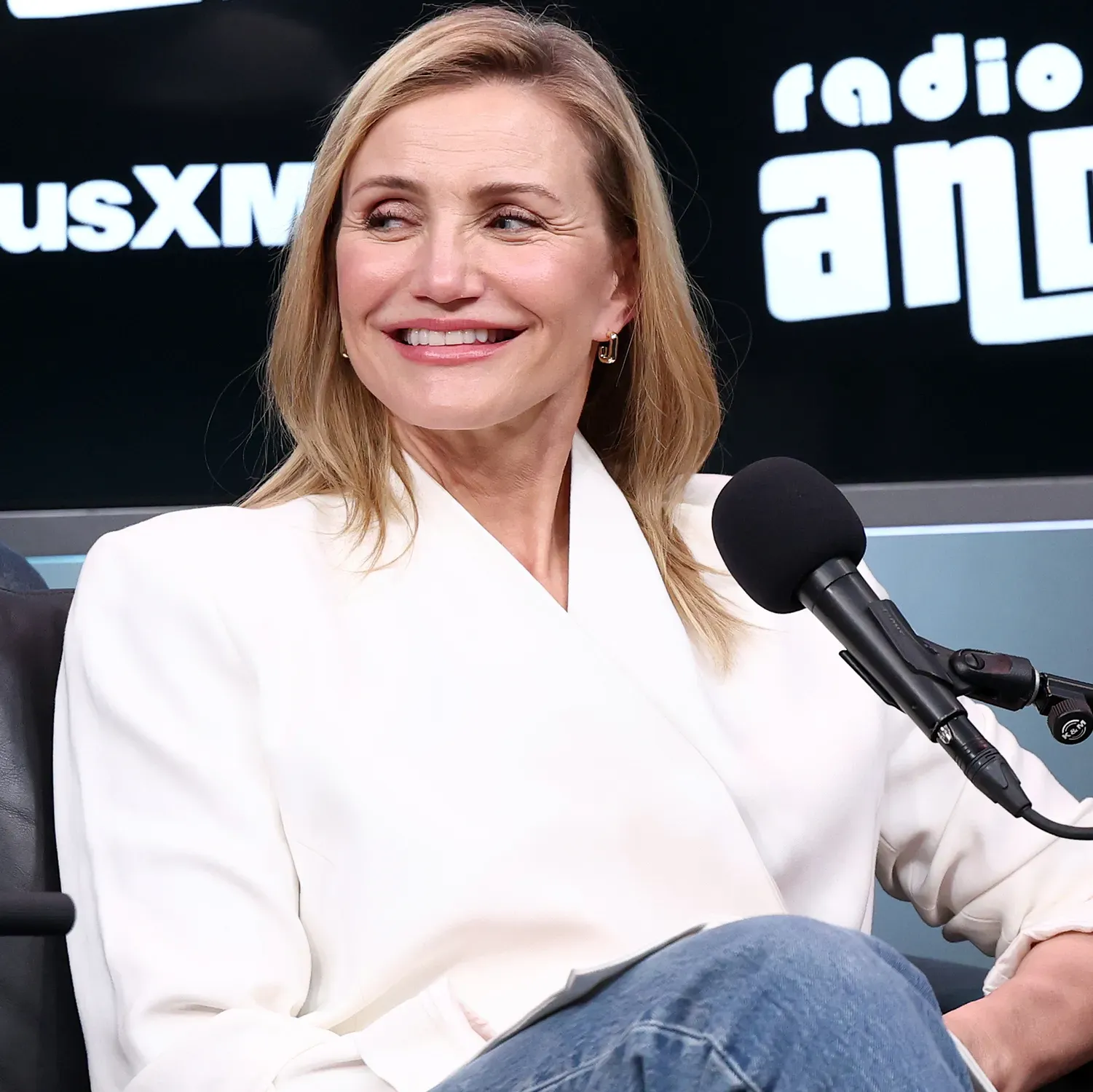 Cameron-Diaz-040626-43a1ee7d37f94e90a17f5567d2dadd22.webp