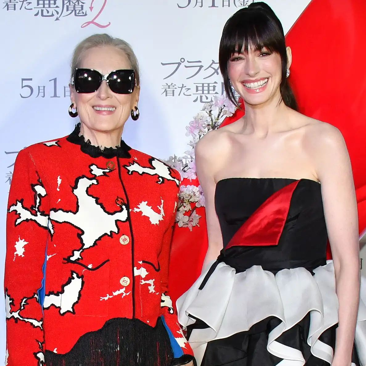 Meryl-Streep--Anne-Hathaway-040626-d290ab52f7174f0592e92a2ddc9c7c49.webp