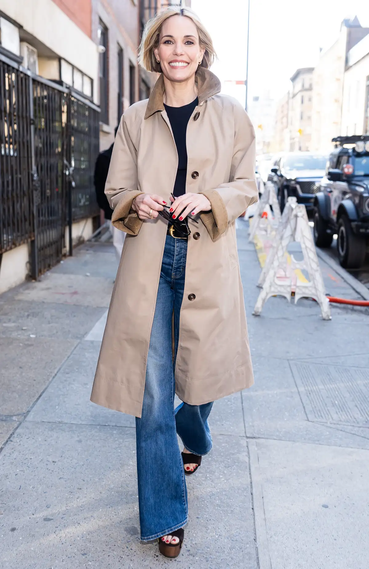 leslie-bibb-barbour-tea-sympathy-brunch-new-york-040926-46b79c52d1b14666b468358bf248a863.webp