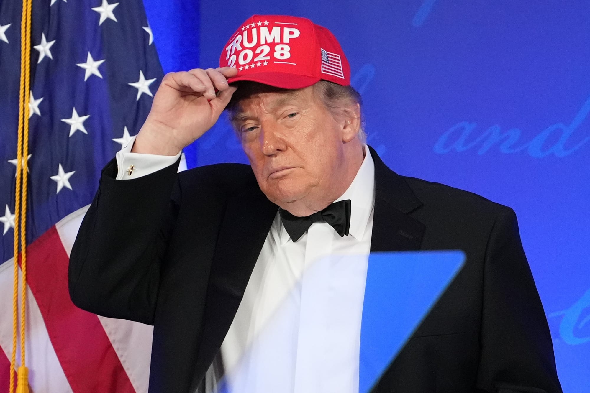 President Donald Trump speaks at the White House Correspondents' Association dinner
