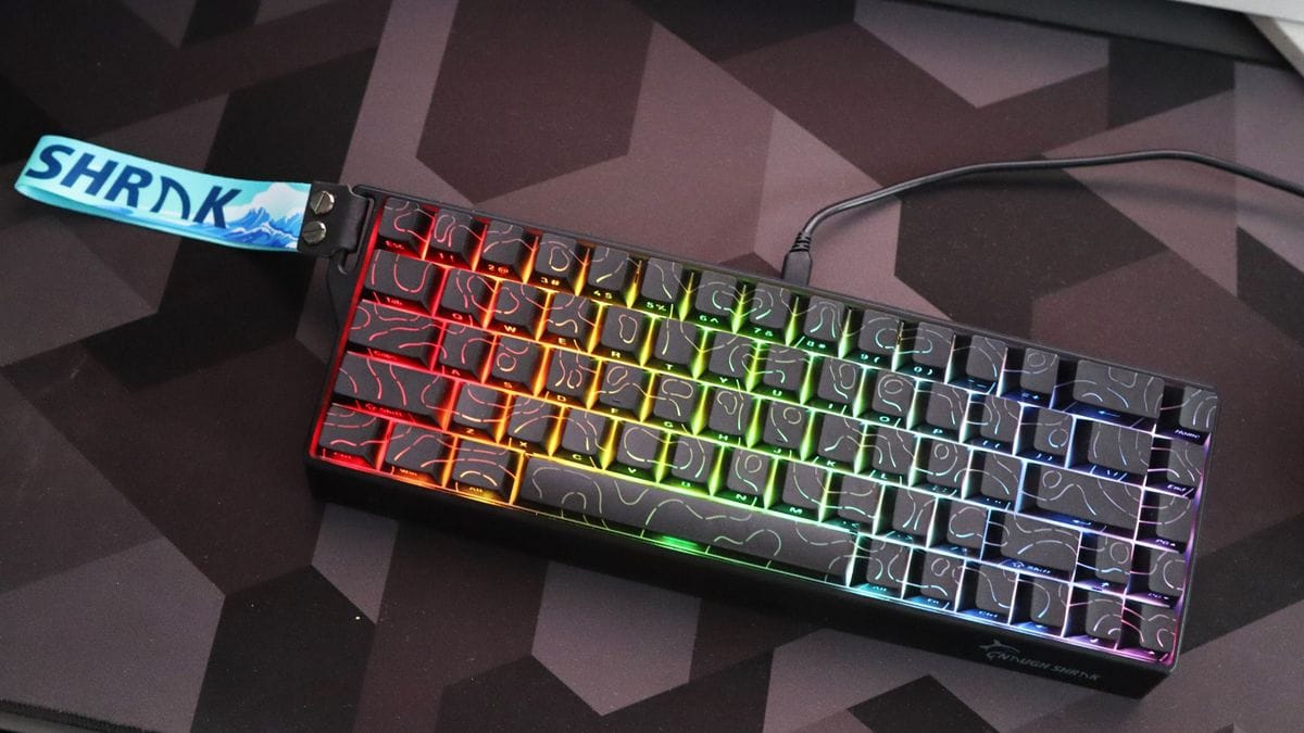 Gamakay x NaughShark NS68 บนโต๊ะ
