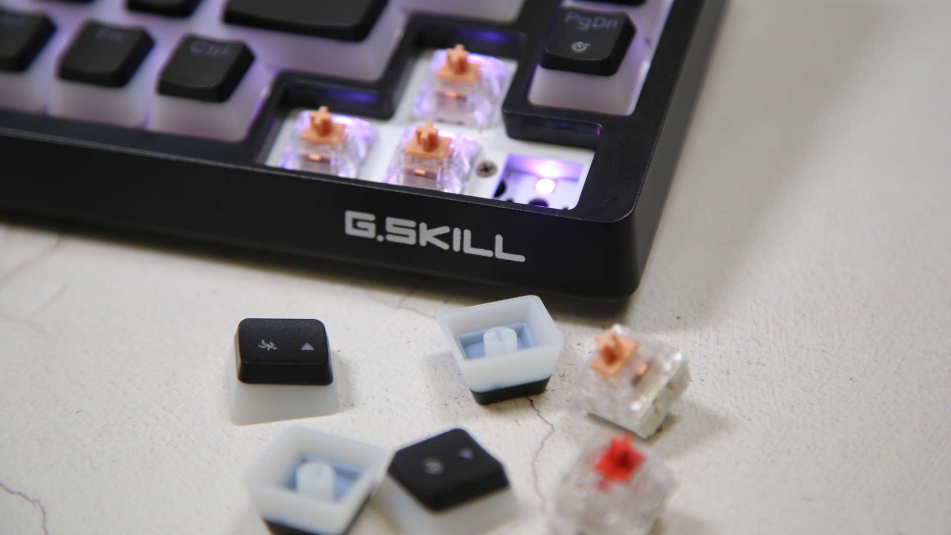 คีย์บอร์ดเกมมิ่ง G.Skill KM250 RGB