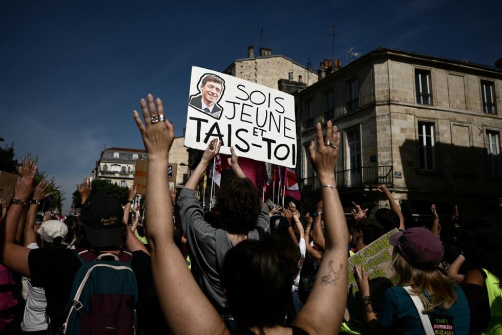 Students placard