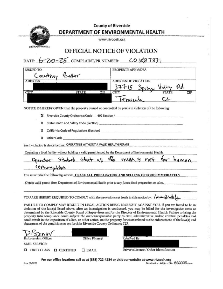หนังสือแจ้งการละเมิดอย่างเป็นทางการจากกรมสุขภาพสิ่งแวดล้อมของเทศมณฑลริเวอร์ไซด์ที่ออกให้คอร์ทนี เบเกอร์