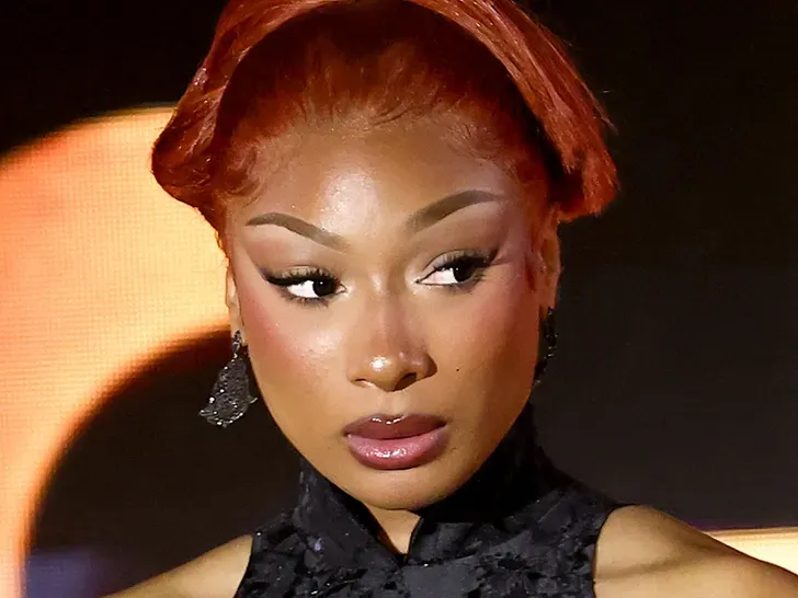 เมแกน ที สแตลเลียน ถูกนำส่งโรงพยาบาลหลังป่วยกะทันหันกลางการแสดง 'มูแลง รูจ' บนเวทีบรอดเวย์