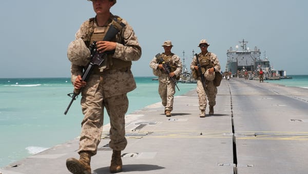 สหรัฐฯ เร่งส่งนาวิกโยธินหลายพันนายเพิ่มเติมไปตะวันออกกลาง ท่ามกลางสงครามกับอิหร่านเข้าสัปดาห์ที่ 4