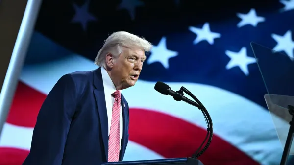 ทรัมป์เรียกช่องแคบฮอร์มุซว่า “ช่องแคบทรัมป์” กลางเวทีประชุมนักลงทุน