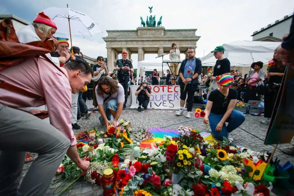 ผู้ต้องสงสัยเหตุ Berlin Pride ถูกตำรวจยิงเสียชีวิตระหว่างปฏิบัติการ