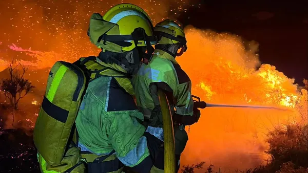 ไฟป่าลุกลามหนักที่สเปน อพยพชาวบ้านหลายร้อยคนทั้งในอูเอลบาและกัสเตยอน