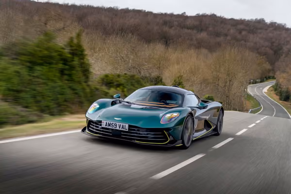 ทดลองขับ Aston Martin Valhalla ไฮเปอร์คาร์ 1064 แรงม้า สายเลือด F1