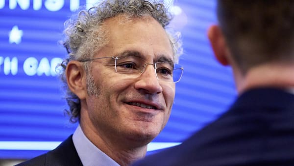 ซีอีโอ Palantir ชี้มาตรการกีดกันซอฟต์แวร์สหรัฐฯ ของฝรั่งเศส 'กำลังสวนทาง'